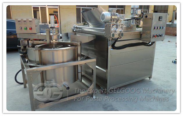 Fried food deoiling machine